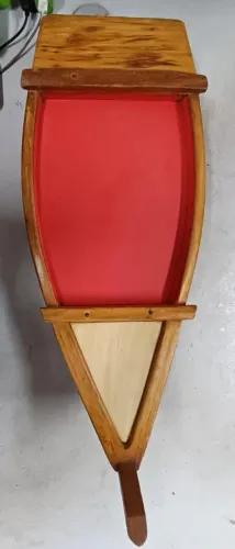 Vendo barco para sushi de 60 cm em madeira .