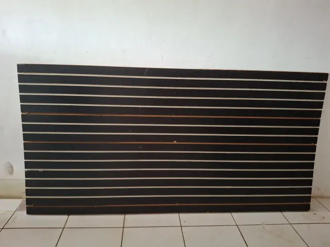 Painel expositor canaletado mdf