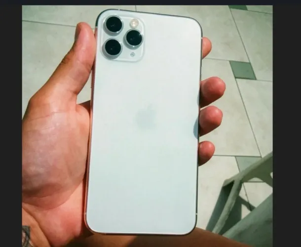 iPhone 11 Pro faço troca
