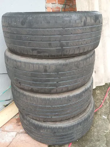 Vendo pneu aro15 195/55