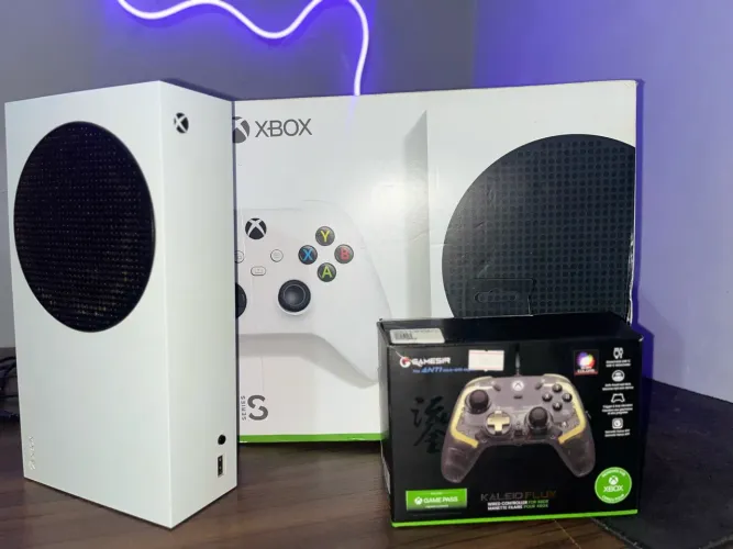 XBOX SÉRIES S + CONTROLE PRO