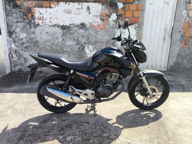 Titan CG 160 Honda 2024/2024 Preta - 20.600 km (Emplacada 2026)