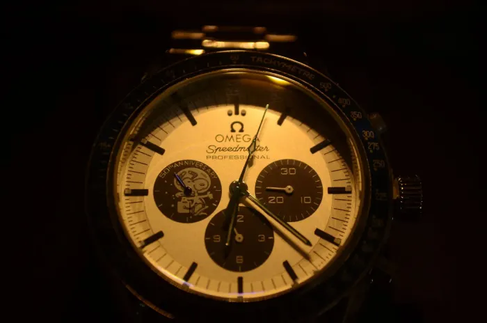 OMEGA SPEEDMASTER SNOOPY