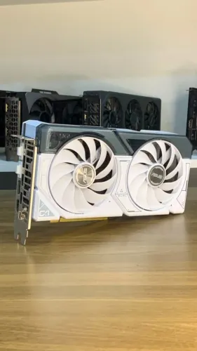 RTX 4060 8GB ASUS BRANCA DUAL FAN