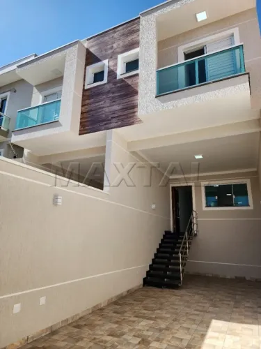 Casa à venda sobrado, 3 Dormitórios, 1 Suíte, 2 Banheiros, 2 Vagas.