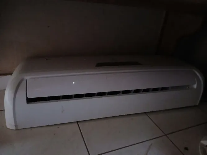 Vendo ar-condicionado 9BTUS