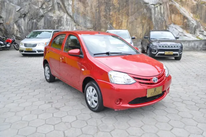 Toyota Etios X 1.3 Flex 16V 5P Aut. 2015