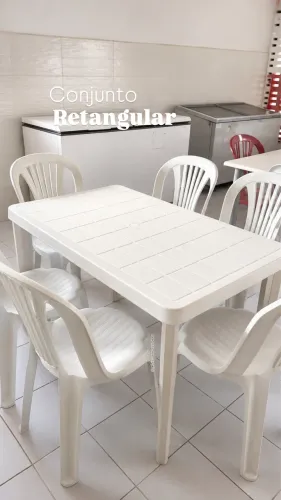 Conjunto retangular com 6 cadeiras