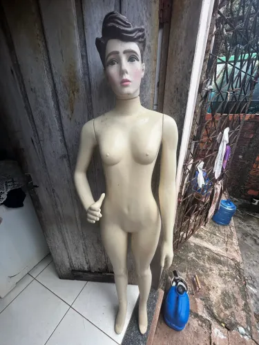 Manequim feminino 