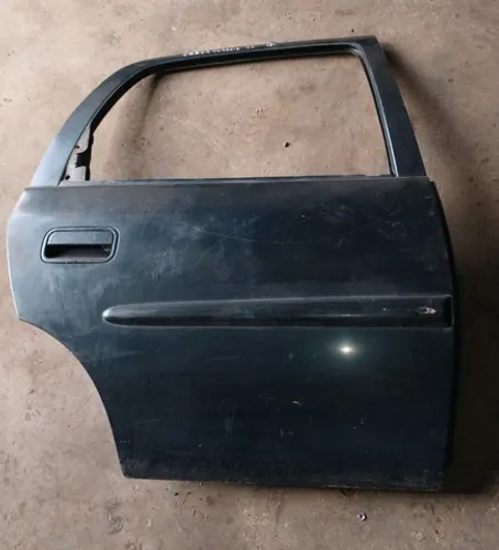 Porta traseira direita Corsa clássic 99 4p