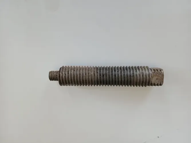 Parafuso de regulagem do esticador da correia do compactador Dynapac CM20 276585