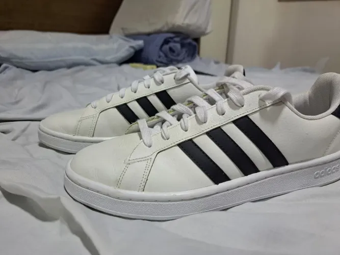 Tênis Adidas 