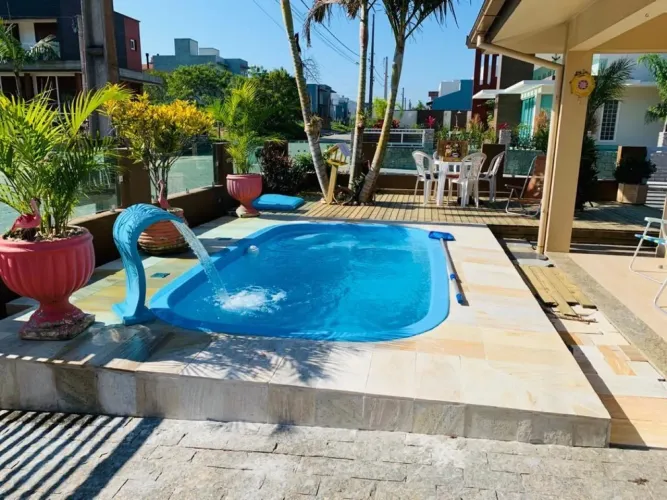 Casa térrea com piscina!!