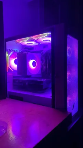 PC GAMER RYZEN 5 5600 + RTX 4060