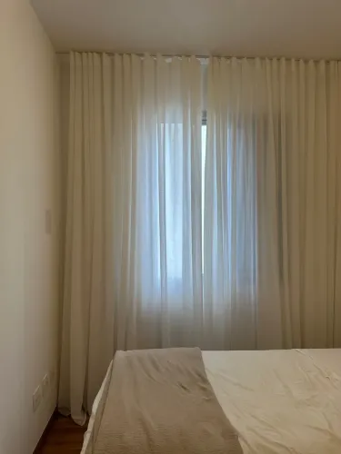 Cortinas de linho branco