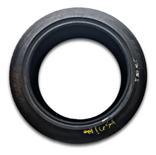 Pneu 235/45zr18 Audi A5 2.0 2013 *1
