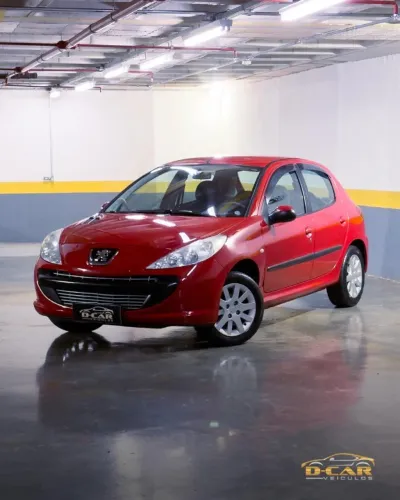 Peugeot 207 XR 1.4 Flex 8V 5P 2011