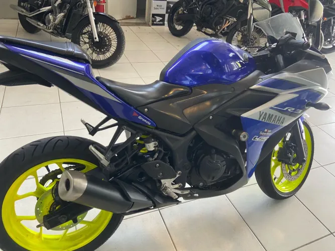 Vendo ou troco R3 abs 