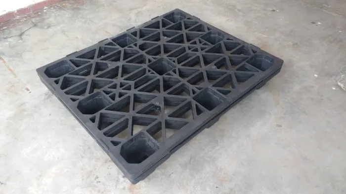 Pallets plástico 1,00 x 1,20 x 14cm