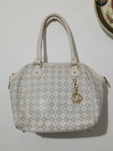 Bolsa de mão branca com estampa