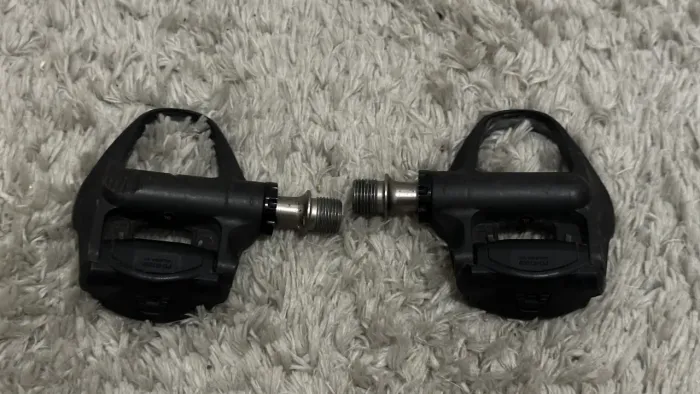 Pedais Shimano 105 SPD-SL