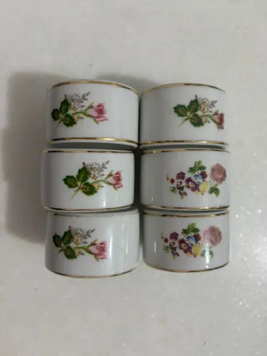 Conjunto com 6 porta-guardanapos de porcelana Schmidt