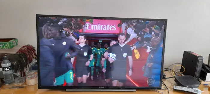 Tv sony KDL-40W605B com rack