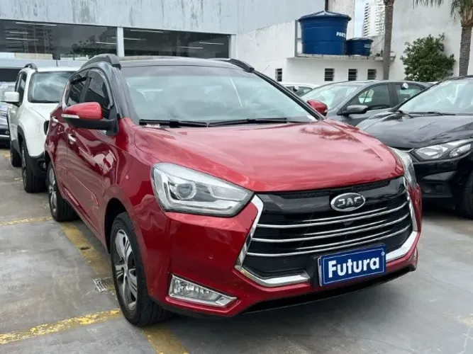 T40 PLUS 1.5 JET Flex 16V 5p Mec. 2022