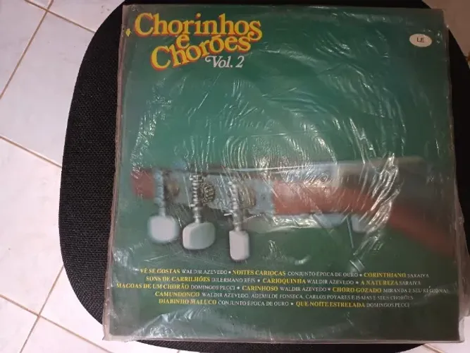 2 LP Vinil Chorinhos e Chorões Vol. e Os Grandes Solistas Waldir Azevedo e Dilermando Reis