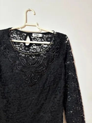 Blusa de Renda Preta