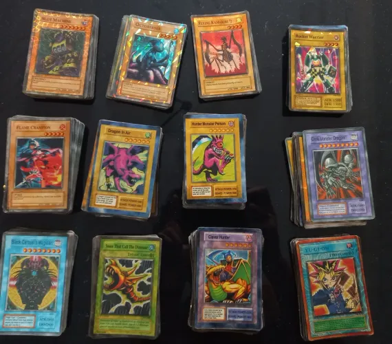 270 Cartas Yu-Gi-Oh! -