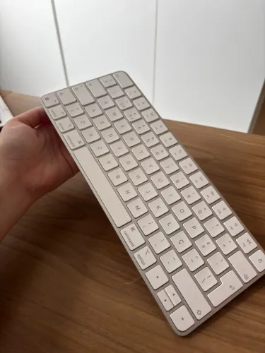 Teclado Apple (Magic Keyboard) - Novo, nunca usado