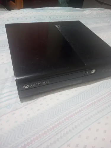 Xbox 360 Super Slim (Leia a descrição)
