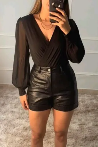 Body Preto com Manga Bufante