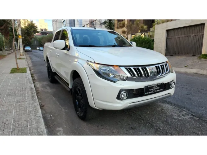 Mitsubishi L200 triton 2018 2.4 16v turbo diesel sport gls cd 4p 4x4 manual