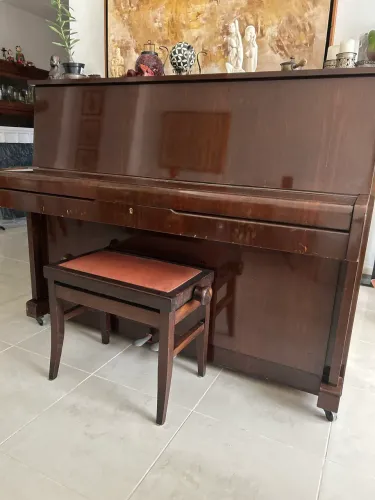 Piano Fritz Dobbert cepo de Metal impecável 