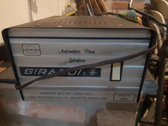 Estabilizador Automático para Geladeira Giraj - 1000 Watts