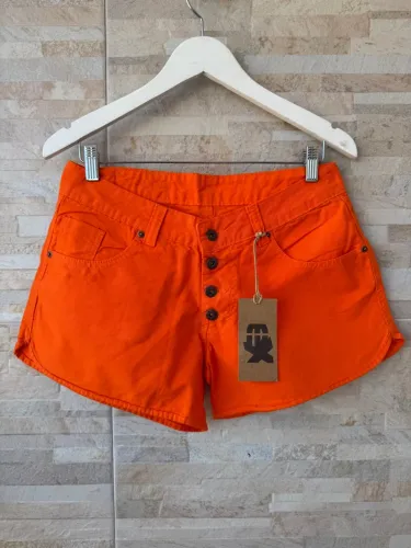 Shorts laranja - Tamanho 38