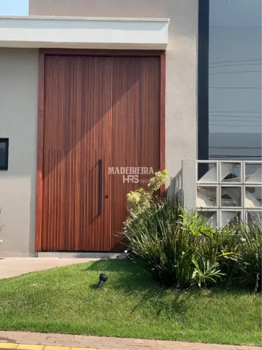 Portas de Madeira Maciça - fabricamos todos os modelos - A partir de R$999,00 m2