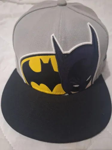 Boné Batman - tamanho 71/4 57,7cm