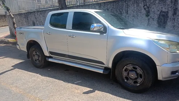 Chevrolet S10 Pick-up LS 2.8 TDI 4X4 CD Dies. Mec. 2014