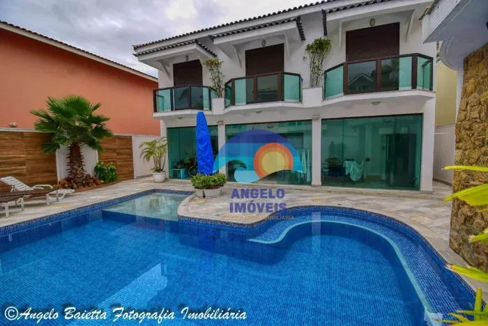 Sobrado em condomínio fechado frente mar com 4 dormitórios à venda, 240 m² - Peruíbe/SP