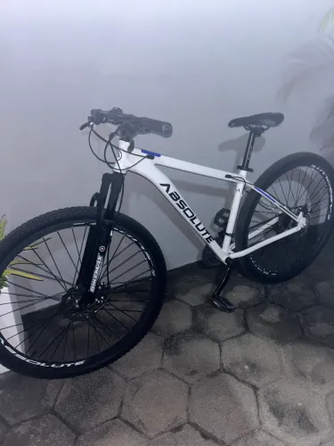 Vendo bicicleta aro 29 nova