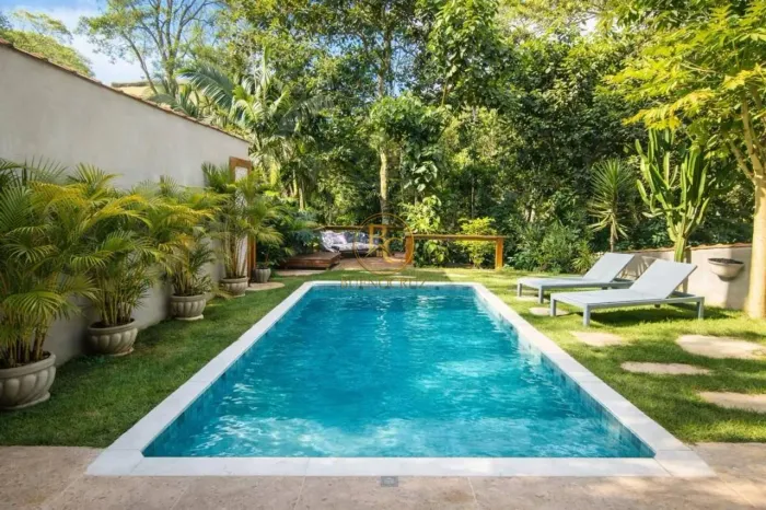 Chácara com 3 quartos (2 suítes) à venda, 468 m² por R$ 769.000 - Condomínio Irara Branca