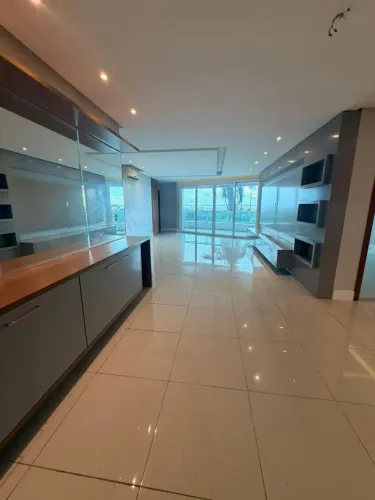 Apartamento Beethoven 4 suítes com 180m² 3 vagas de garagem Locação!