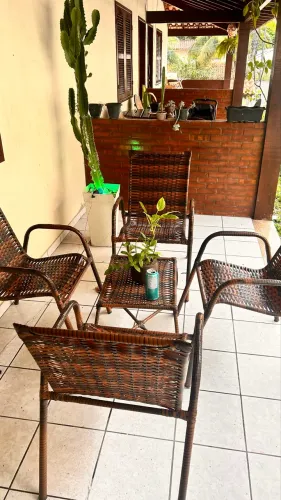 Conjunto de mesa e cadeira de.varanda