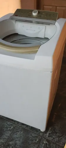Vendo máquina Brastemp 11 quilos com garantia de 90 dias valor 550