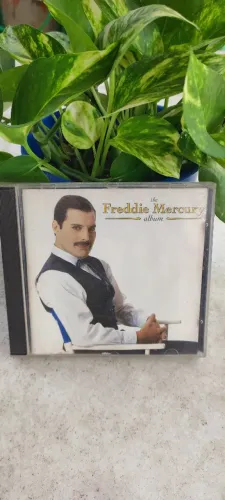 Cd do Freddie Mercury