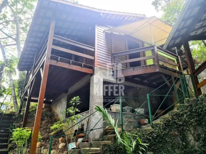 Casa com 4 dormitórios à venda, 197 m² por R$ 800.000,00 - Pendotiba - Niterói/RJ