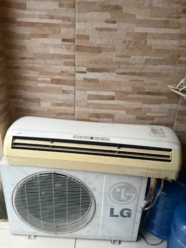 Vende-se ar-condicionado *